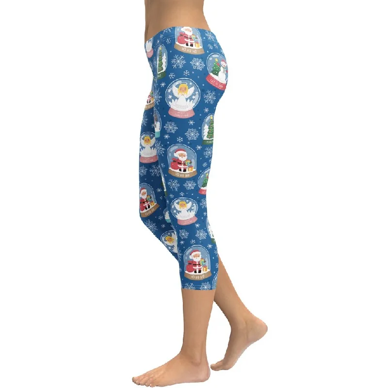 Snow Globe Pattern Capris