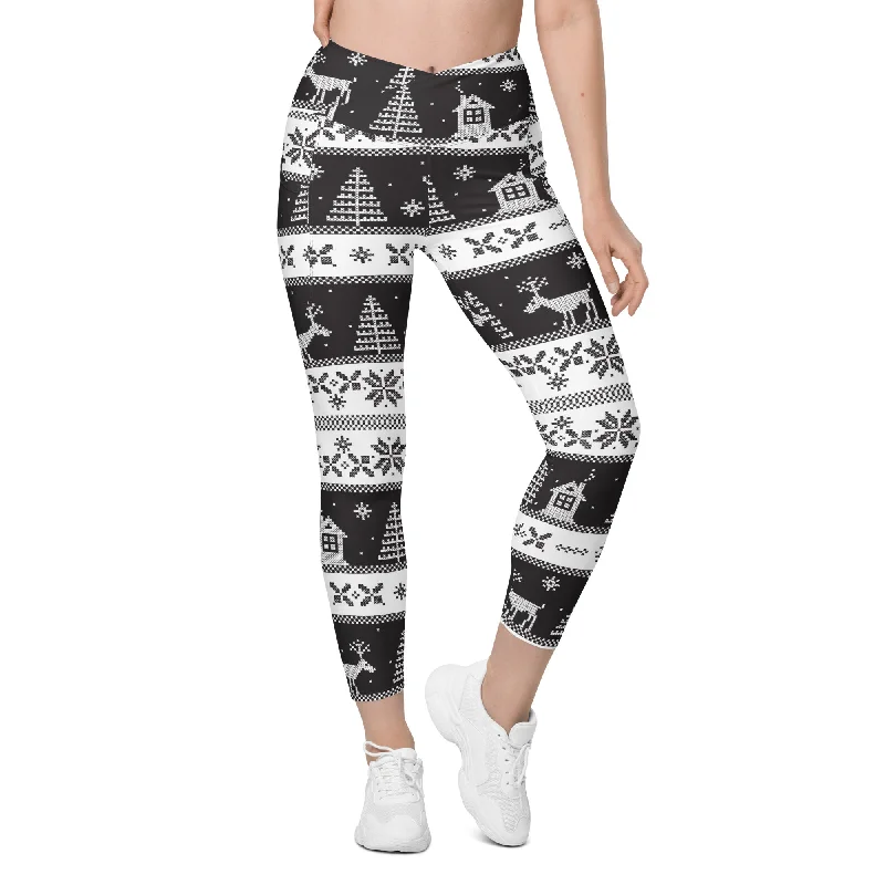 Vintage Black & White Christmas Crossover Leggings With Pockets